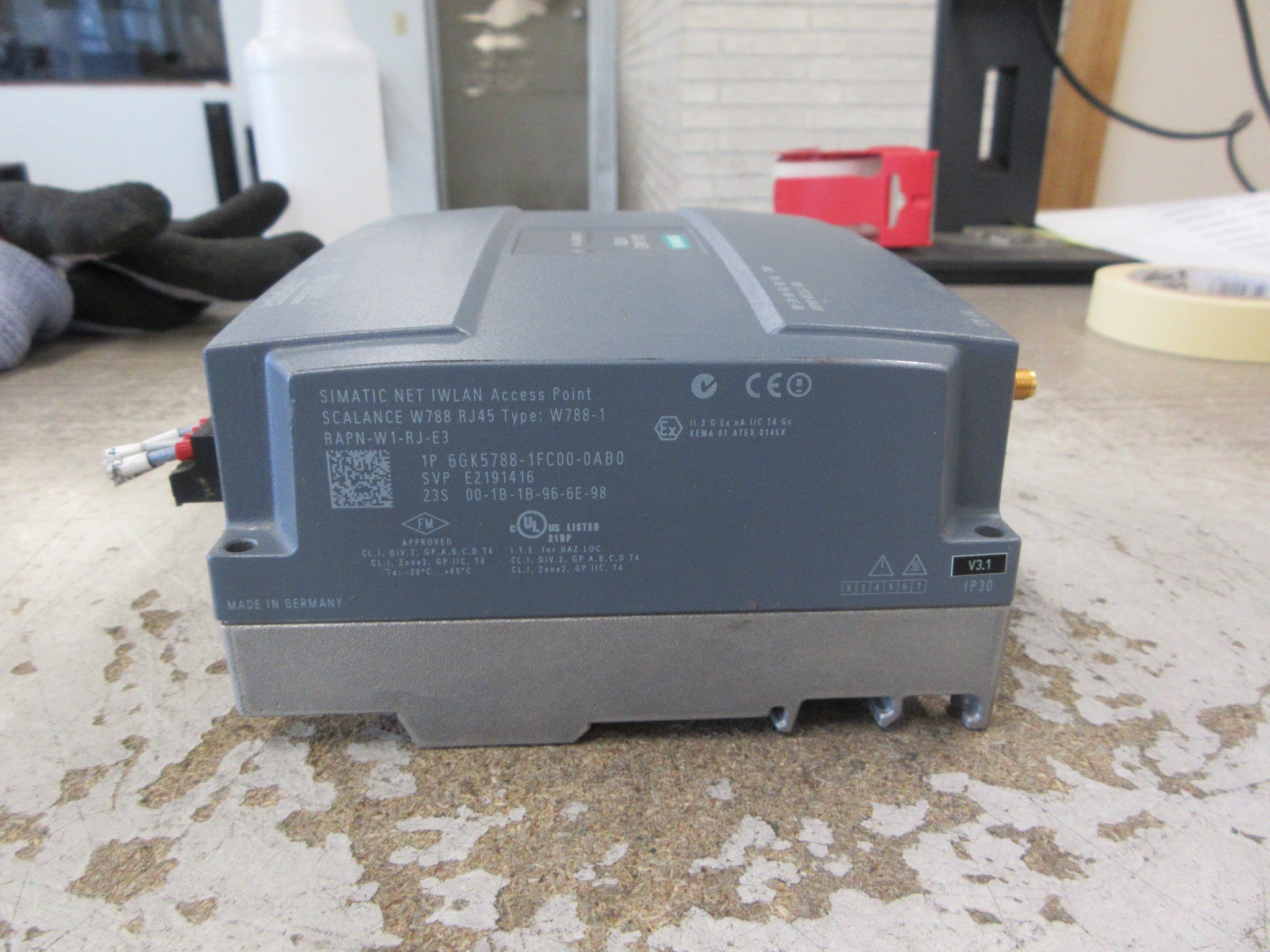 Siemens Scalance W788-1 Simatic Net IWLAN Access Point 6GK5788-1FC00-0AB0 Used