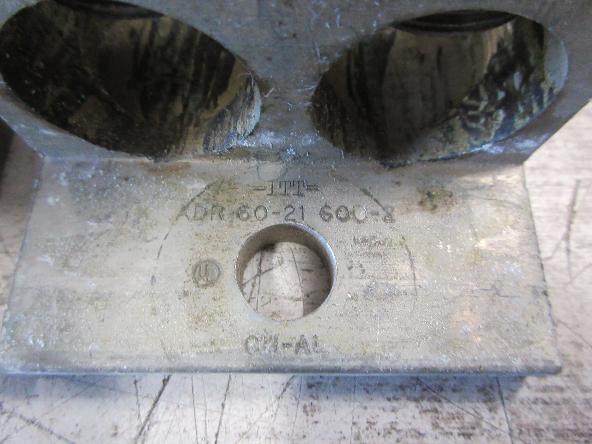 ITT Mechanical Lug ADR 60-21 600-2 *Lot of 2* Used