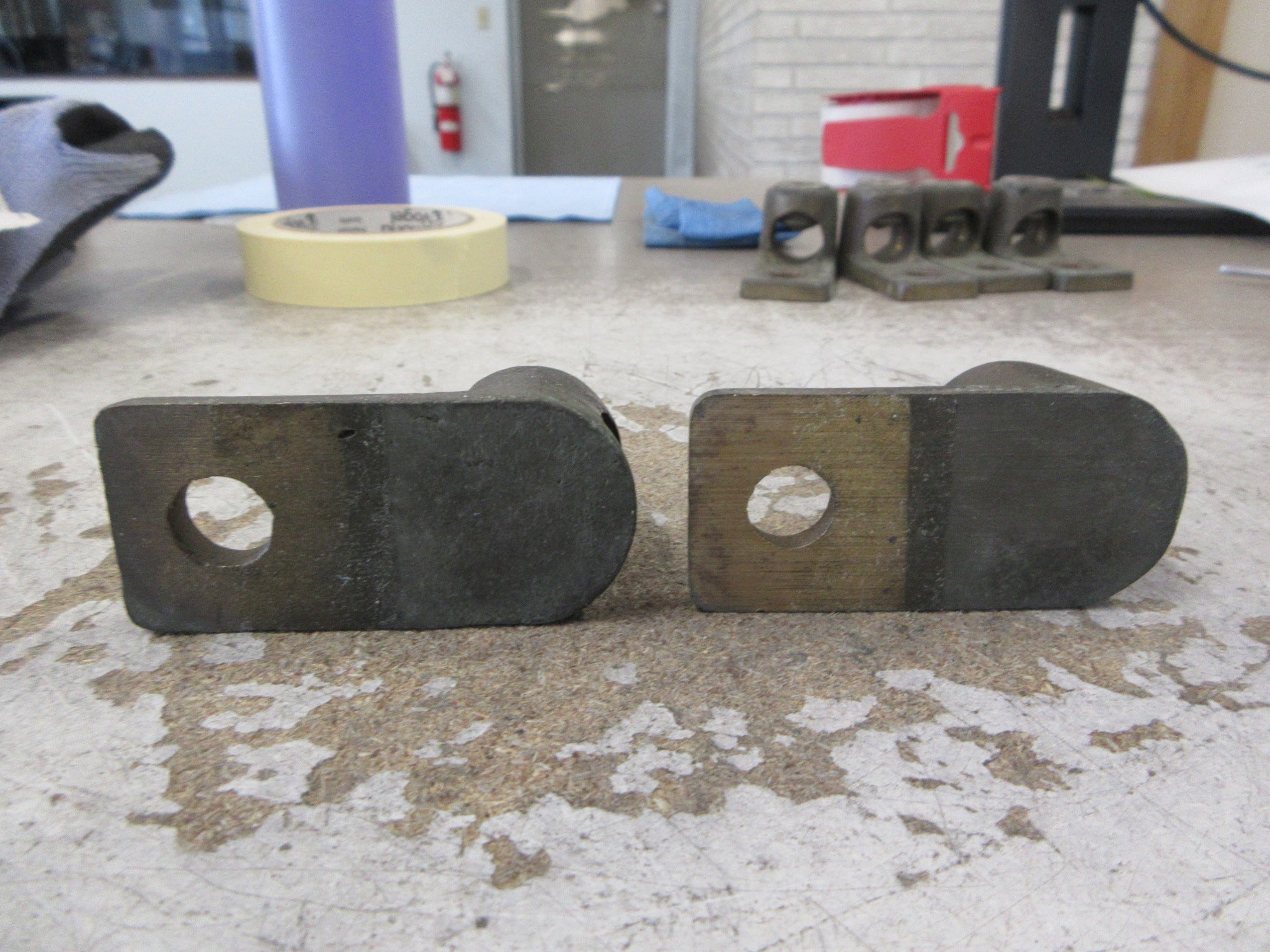 Blackburn Mechanical Lug L400 4/0-500 *Lot of 2* Used