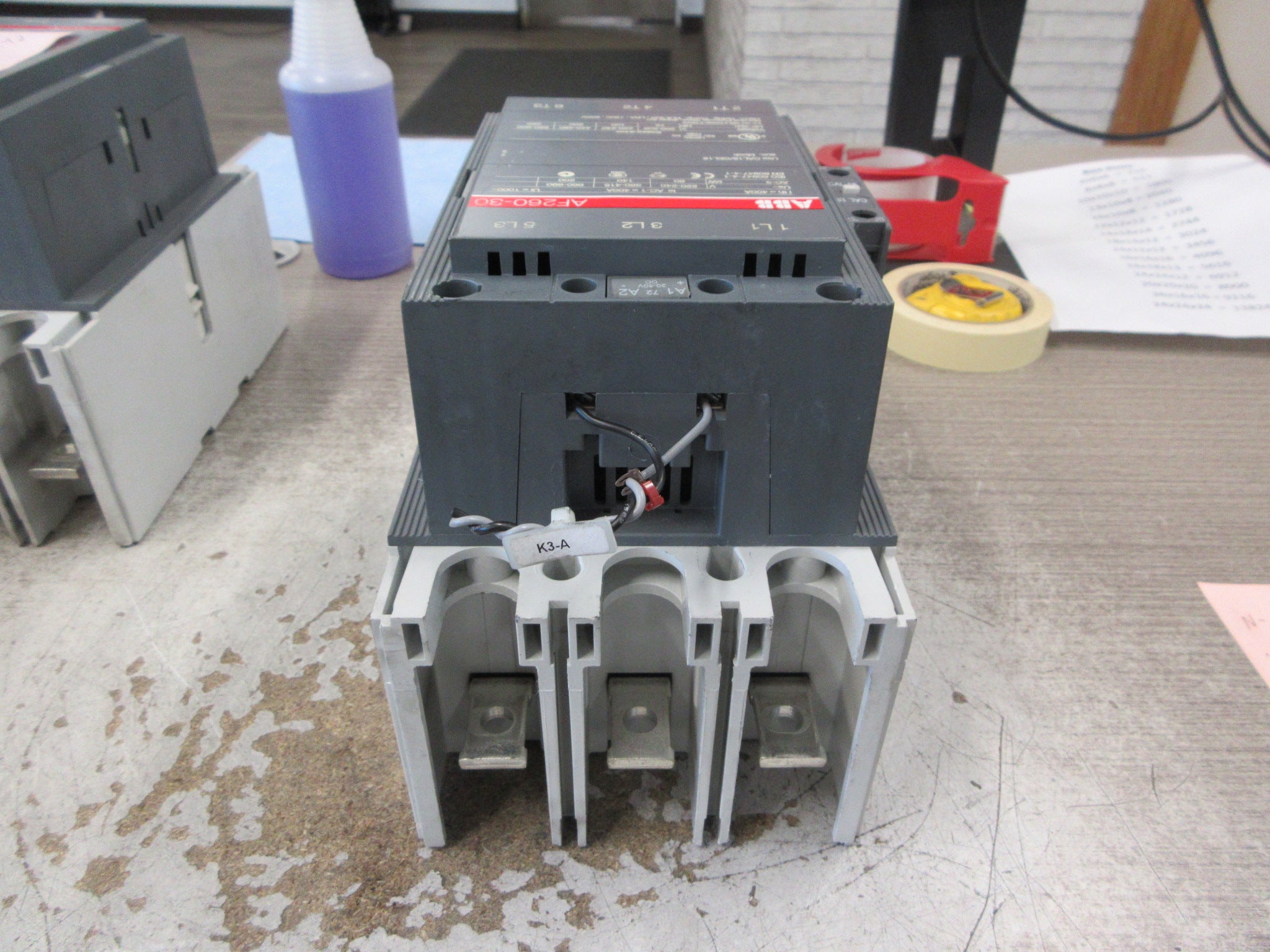 ABB Contactor AF260-30 20-60VDC Coil 350A 600V (1) Aux Contact Used