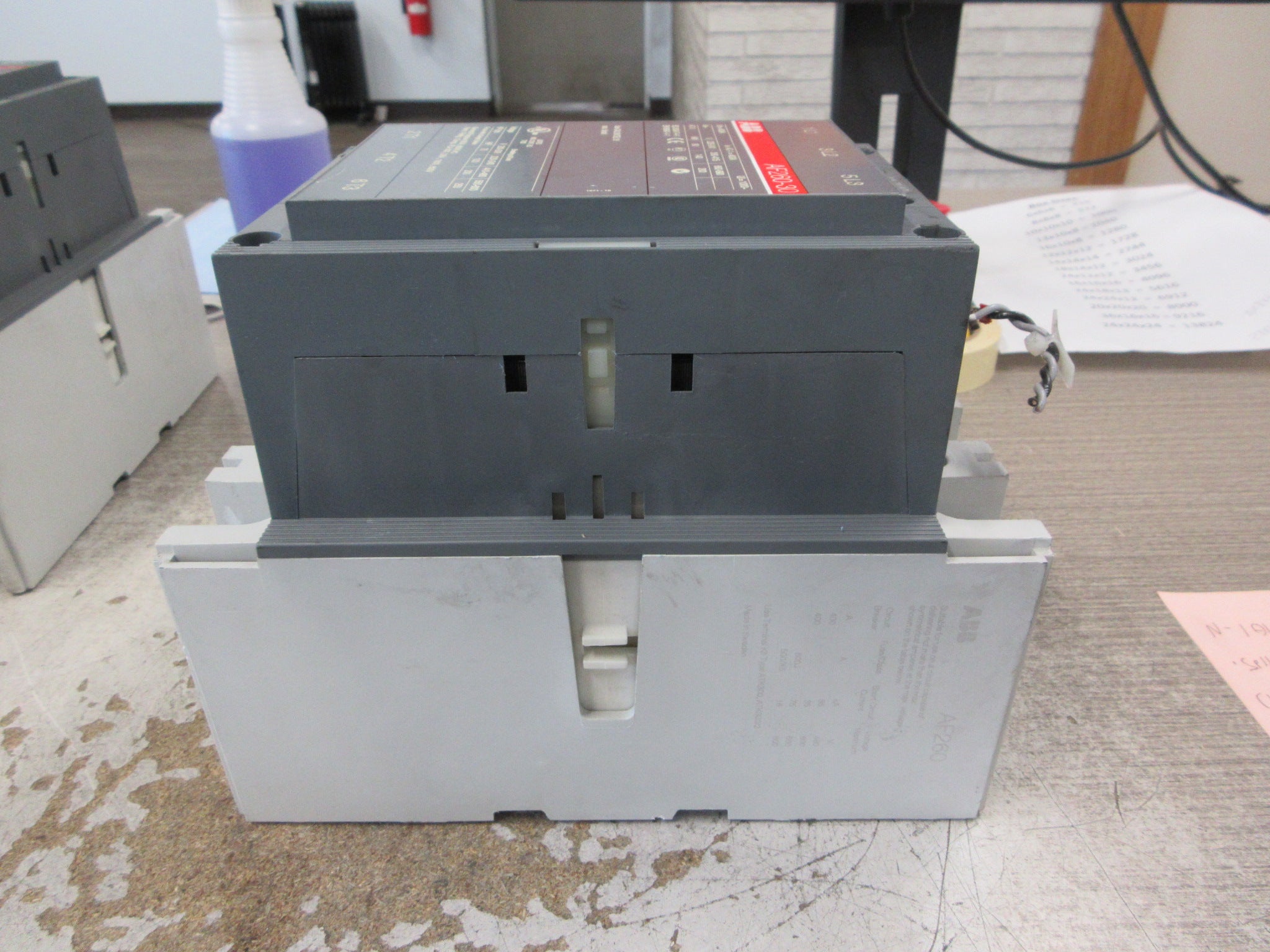 ABB Contactor AF260-30 20-60VDC Coil 350A 600V (1) Aux Contact Used