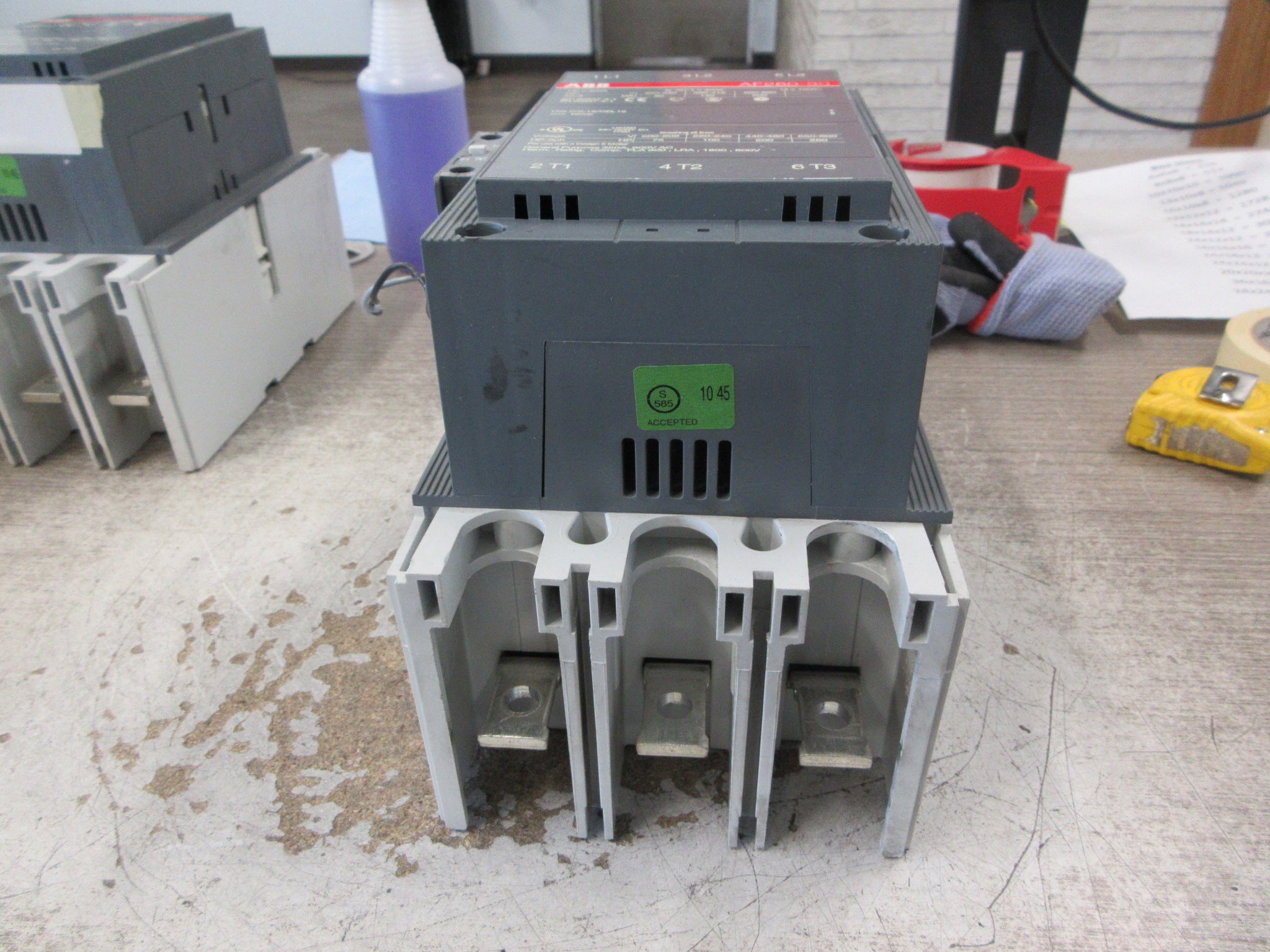 ABB Contactor AF260-30 20-60VDC Coil 350A 600V (1) Aux Contact Used