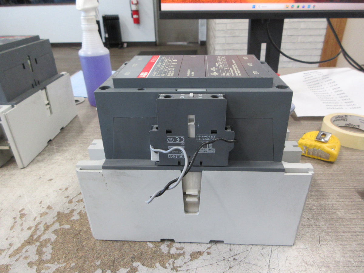 ABB Contactor AF260-30 20-60VDC Coil 350A 600V (1) Aux Contact Used