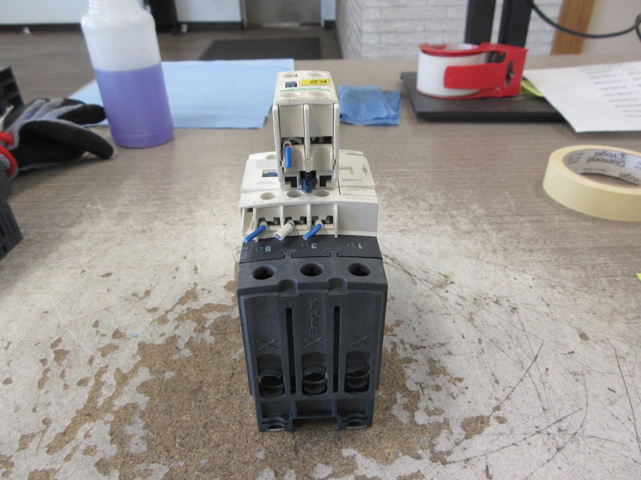 Schneider Electric Contactor LC1D65A 24VDC Coil 80A 600V Used