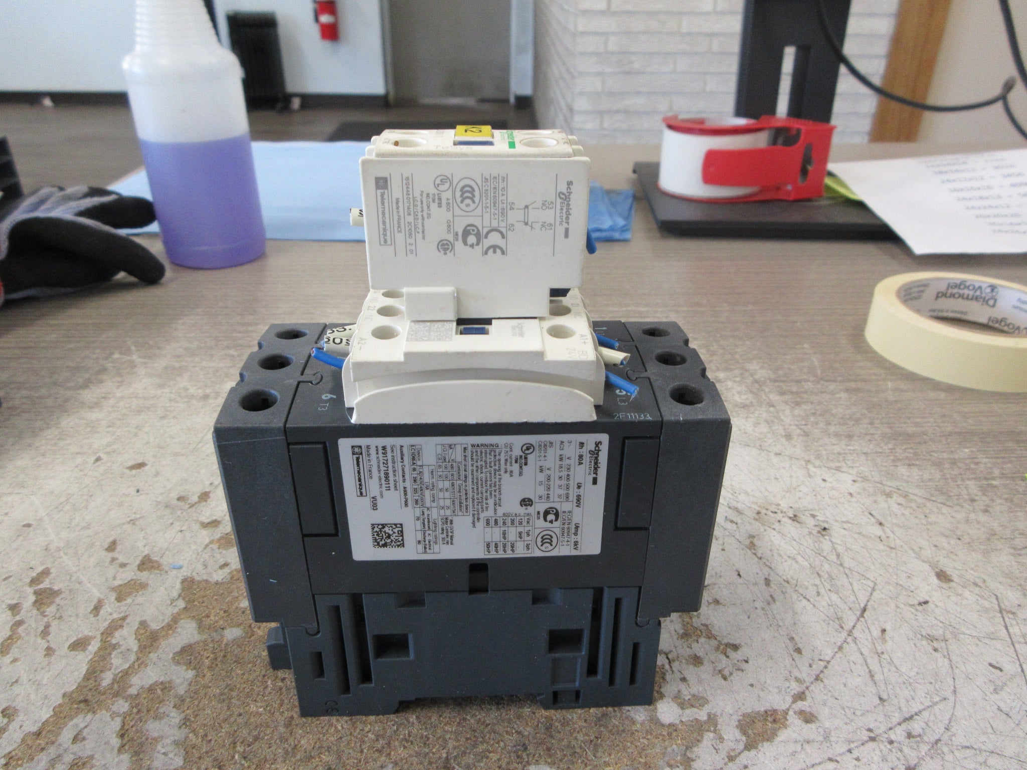 Schneider Electric Contactor LC1D65A 24VDC Coil 80A 600V Used