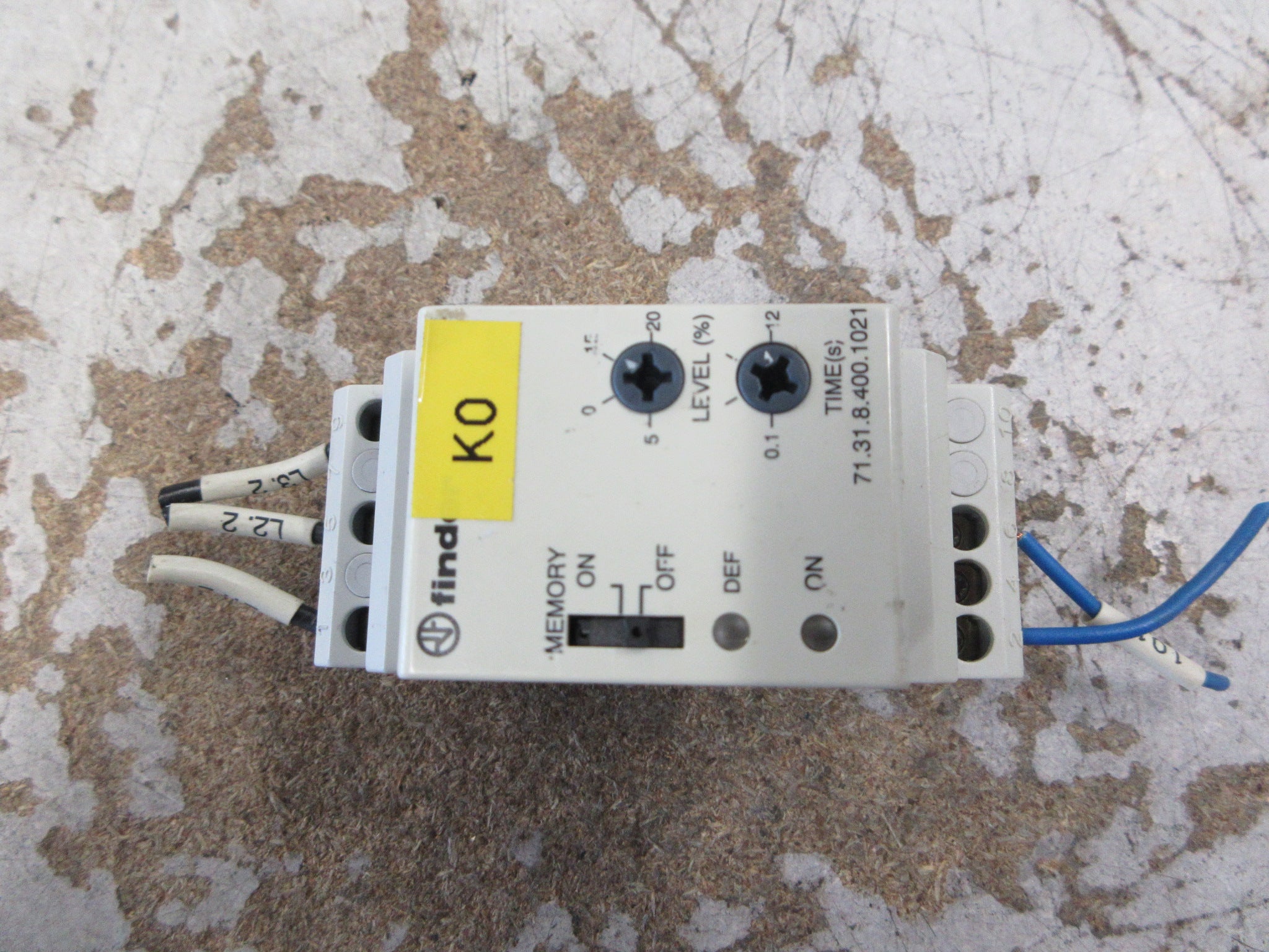 Finder Voltage Monitoring Relay 71.31.8.400.1021 Used