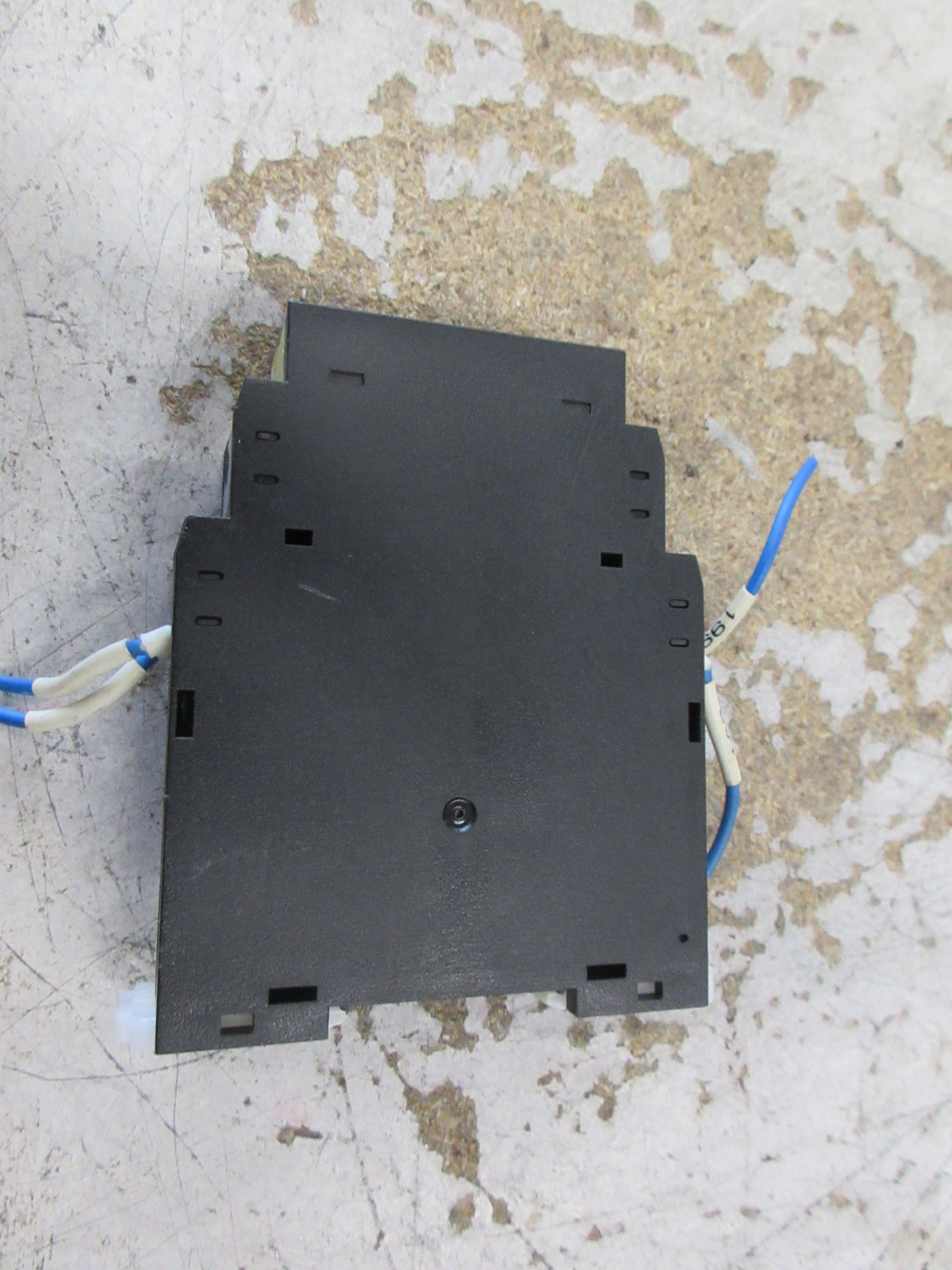 Omron Timer H3DKZ-F Range: 0.1 sec-1200 hrs Used