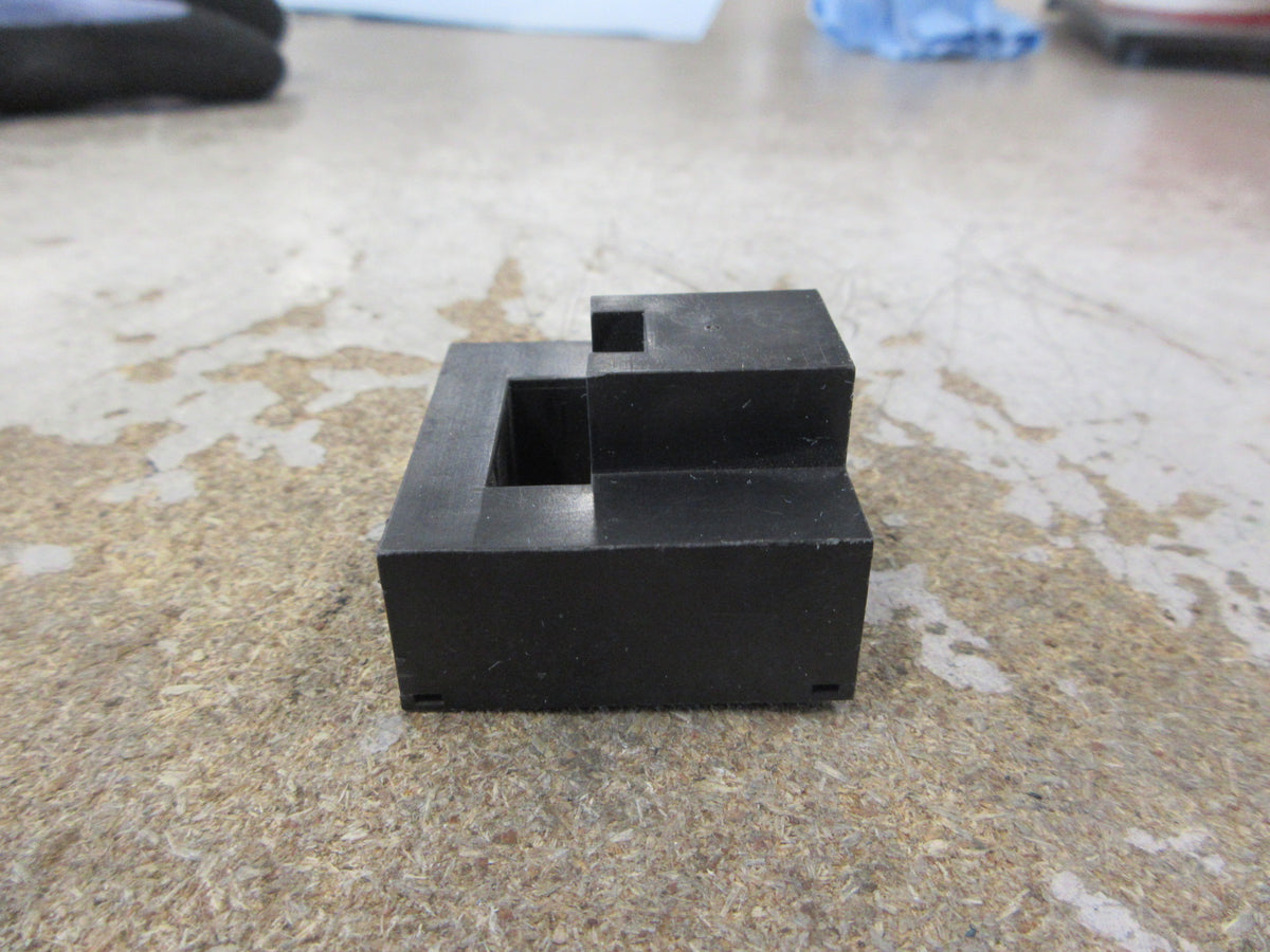 Yaskawa DC-DC Converter UND-300B/150 Used