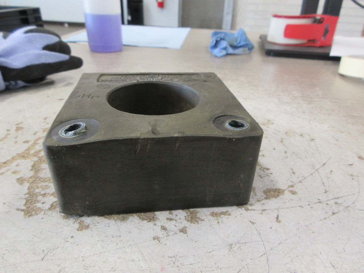 GE Current Transformer 631X29 Ratio 200:5A Used