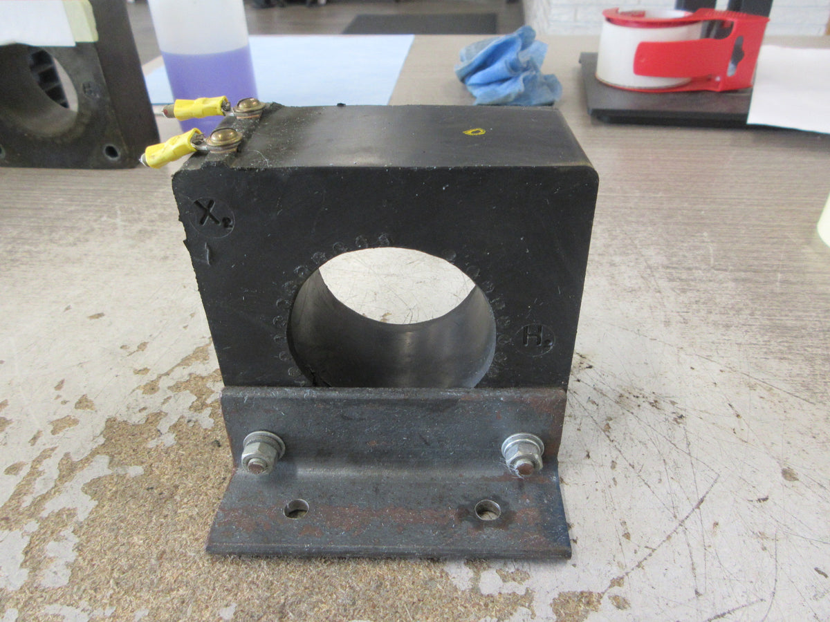 GE Current Transformer 631X29 Ratio 200:5A Used