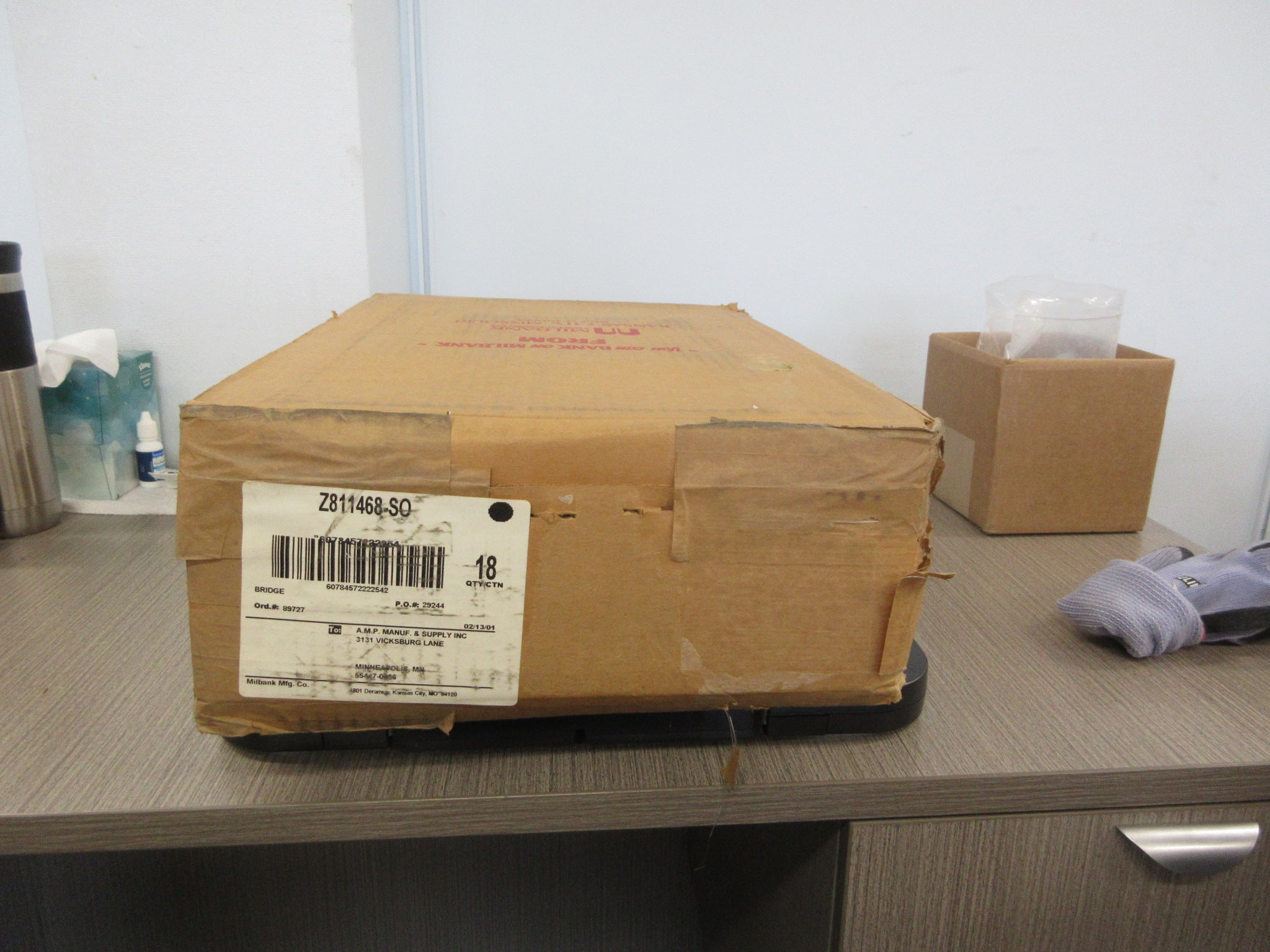 Milbank Bridge Z811468-SO *Box of 18* New Surplus