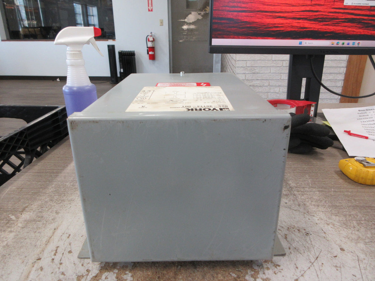 York 3R Distribution Transformer 025-40114-001 Ser. A 2KVA Pri: 240/480V Used
