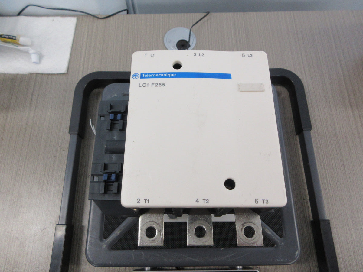 Telemecanique Contactor LC1F265 480-500V Coil 40-400 Hz 285A 600V Used
