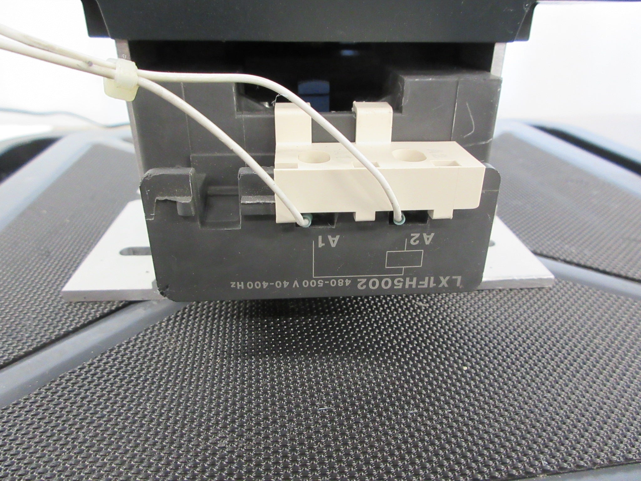 Telemecanique Contactor LC1F265 480-500V Coil 40-400 Hz 285A 600V Used