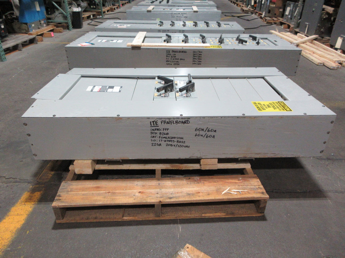 Siemens ITE Series FPP Panelboard FGML4100STM 225A 208Y/120V 3Ph 4W Used