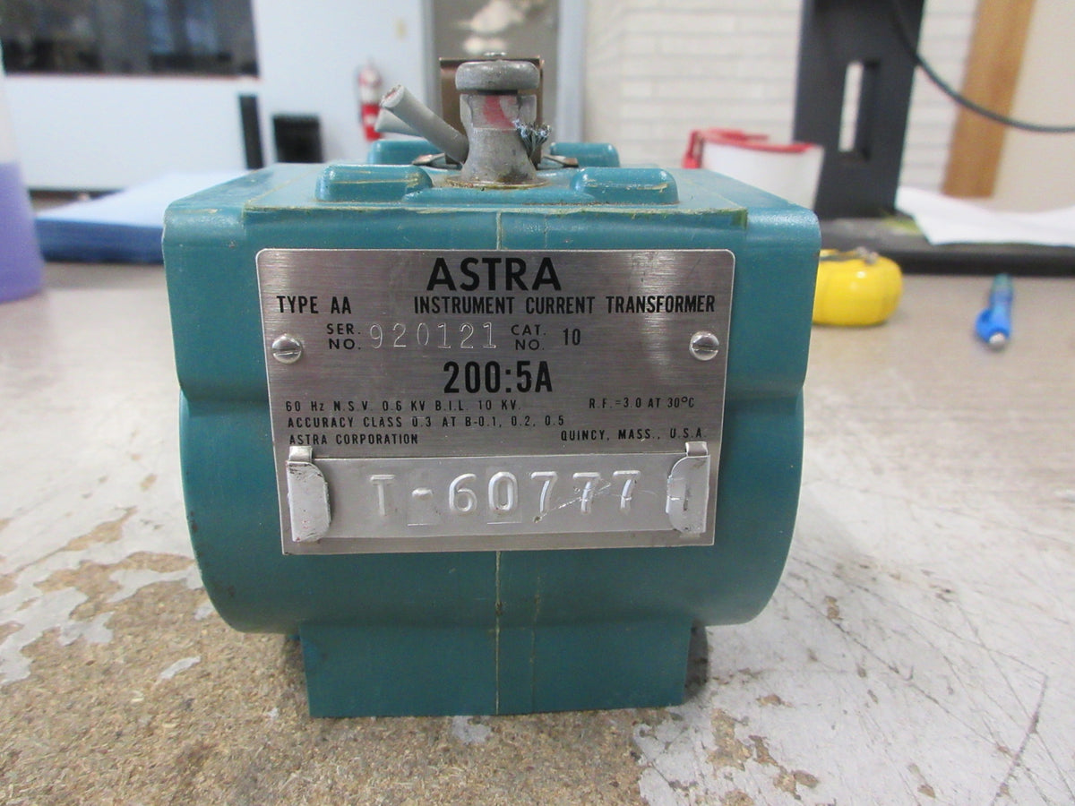 Astra Current Transformer AA-10 Ratio 200:5A 60Hz 600V 10KV BIL Used