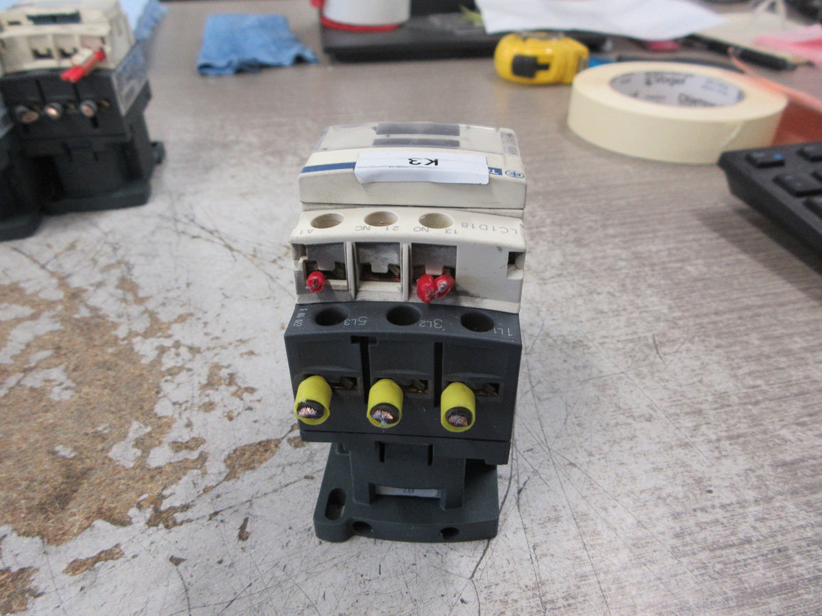 Telemecanique Contactor LC1 D18 24V Coil 32A 600V Used