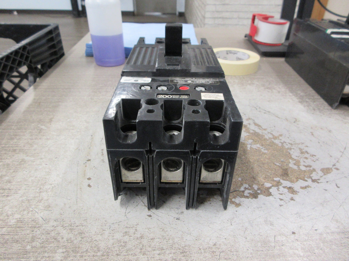 GE Circuit Breaker TFJ236200 Mod. 5 200A 600V *Chipped Corner* Used