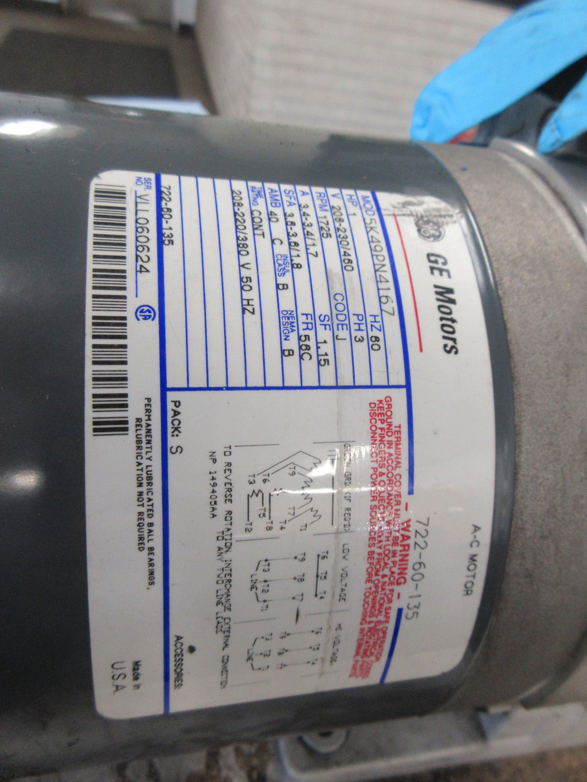 Leybold Trivac Vacuum Pump D8B 8 m3/h 1HP 1725RPM 208-230/460V 3P Used