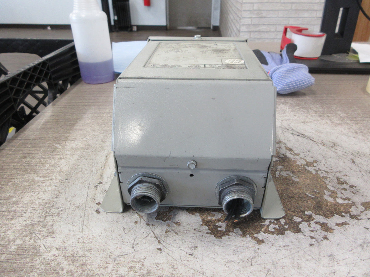 GE 3R Transformer 9T51B0008 0.500KVA Pri: 240/480V Sec: 120/240V 60Hz 1Ph Used