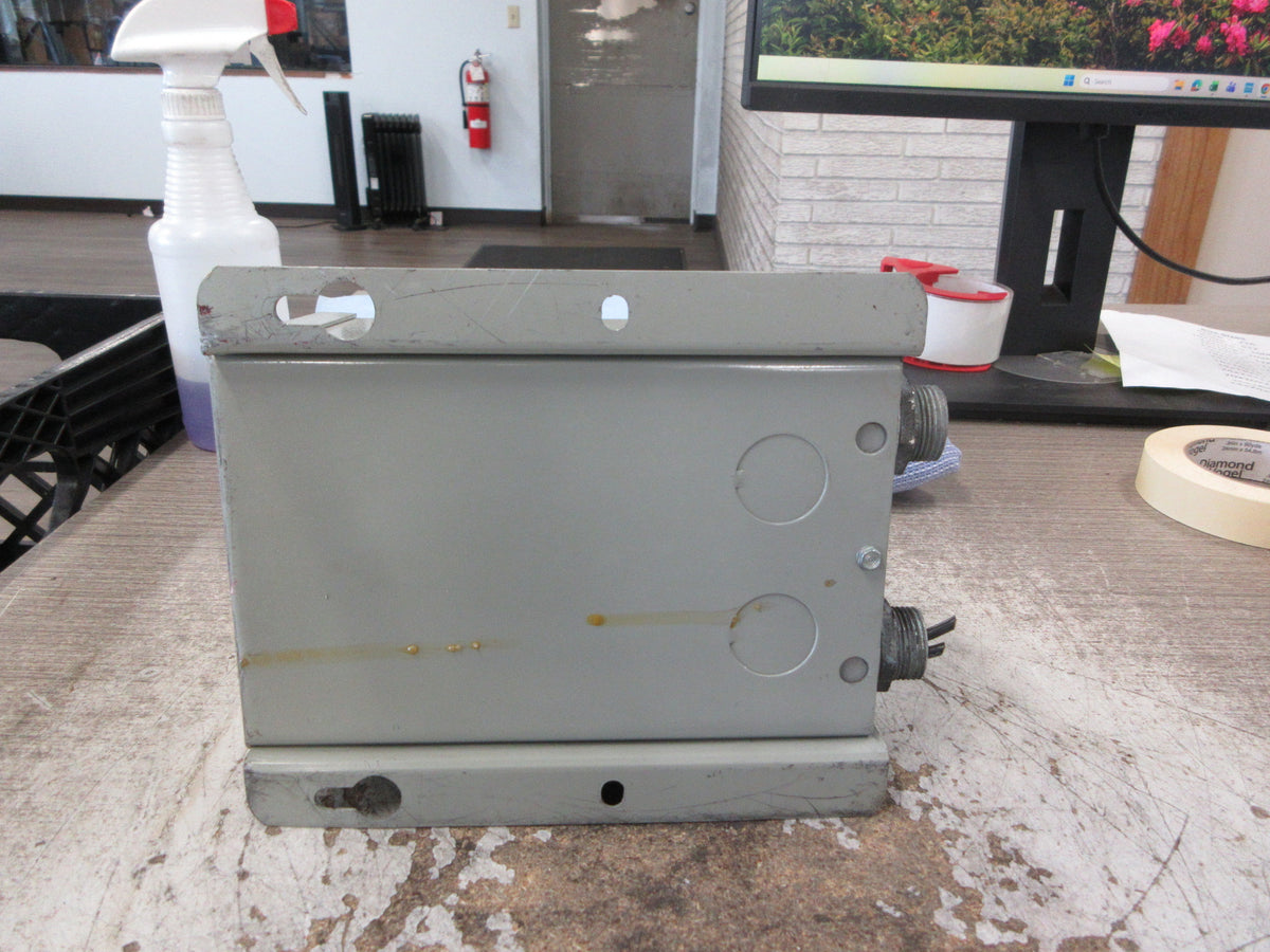 GE 3R Transformer 9T51B0008 0.500KVA Pri: 240/480V Sec: 120/240V 60Hz 1Ph Used