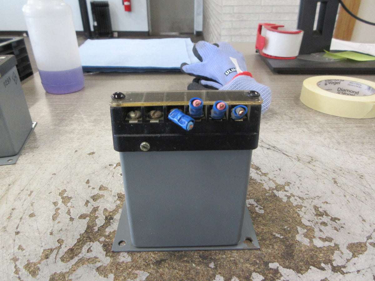 Square D Current Transformer CLE-202001 Input: 0-5A AC Output: 0-1mA DC Used