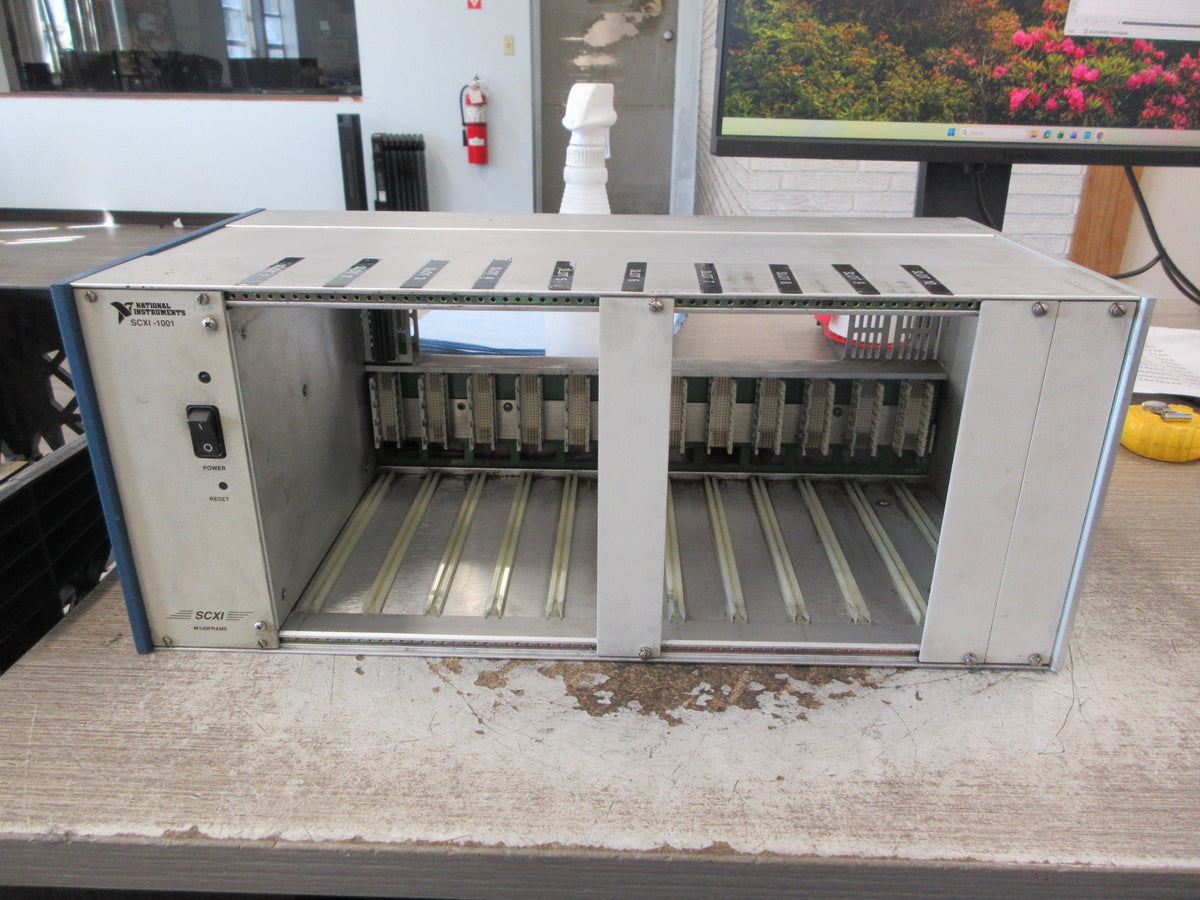 National Instruments SCXI-1001 Chassis 181455D-01 Rev. 1 12-Slot Used