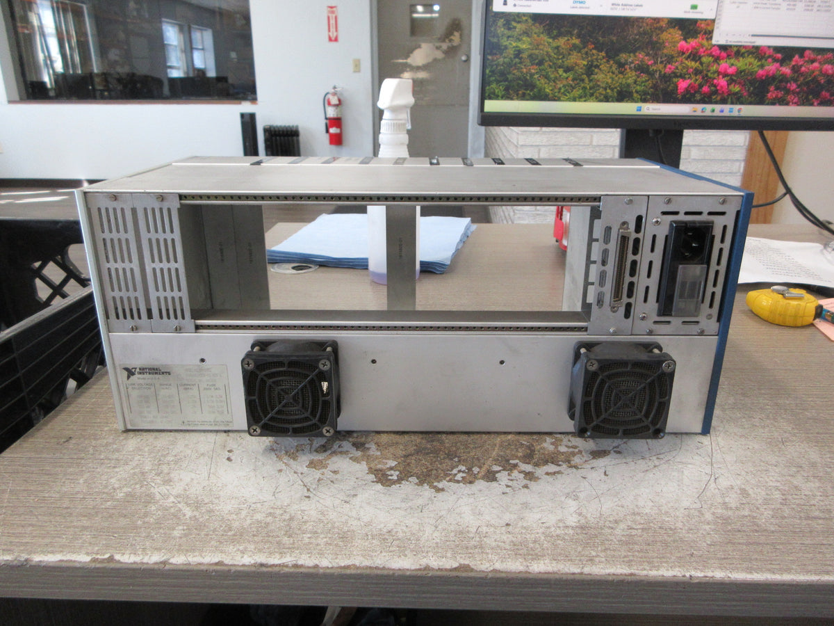 National Instruments SCXI-1001 Chassis 181455D-01 Rev. 1 12-Slot Used