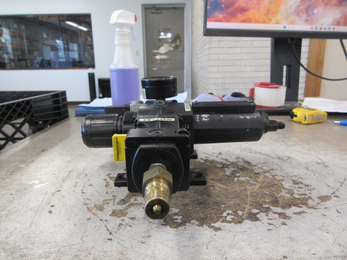 Norgren Filter Regulator II 2 GD Range: 0-160 PSI Used