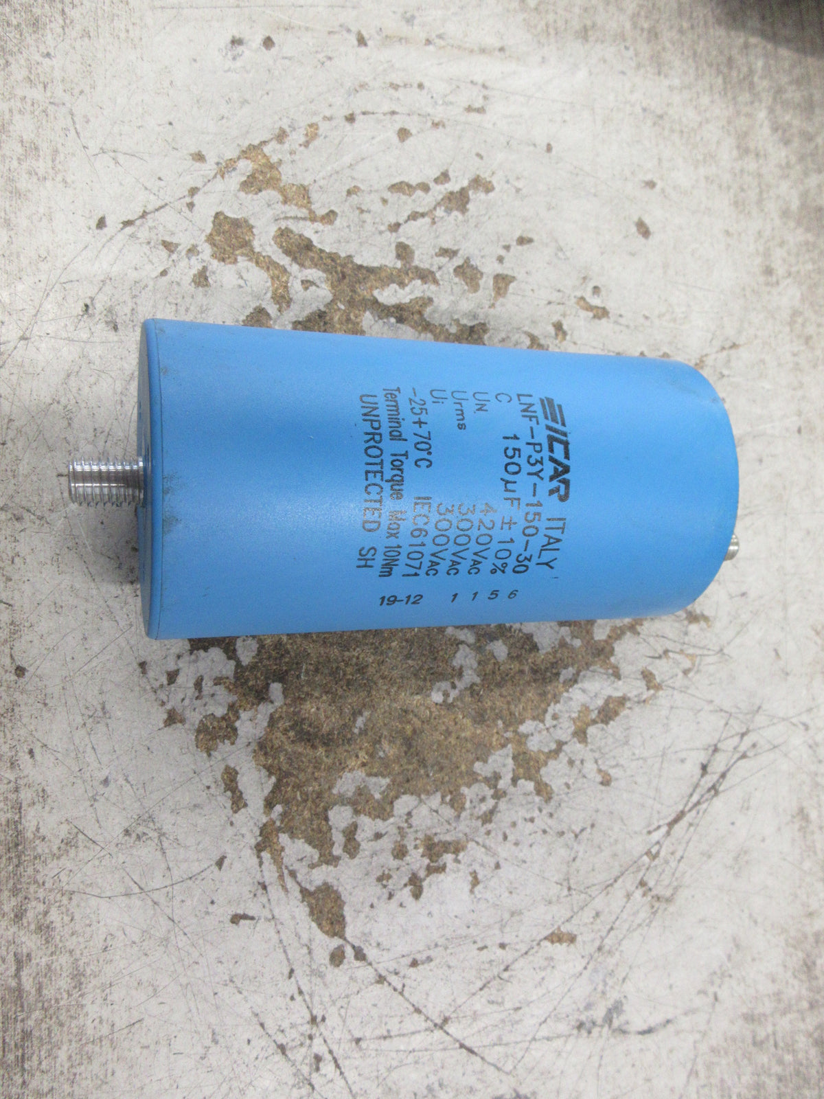 ICAR Capacitor LNF-P3Y-150-30 150uF 300V Used