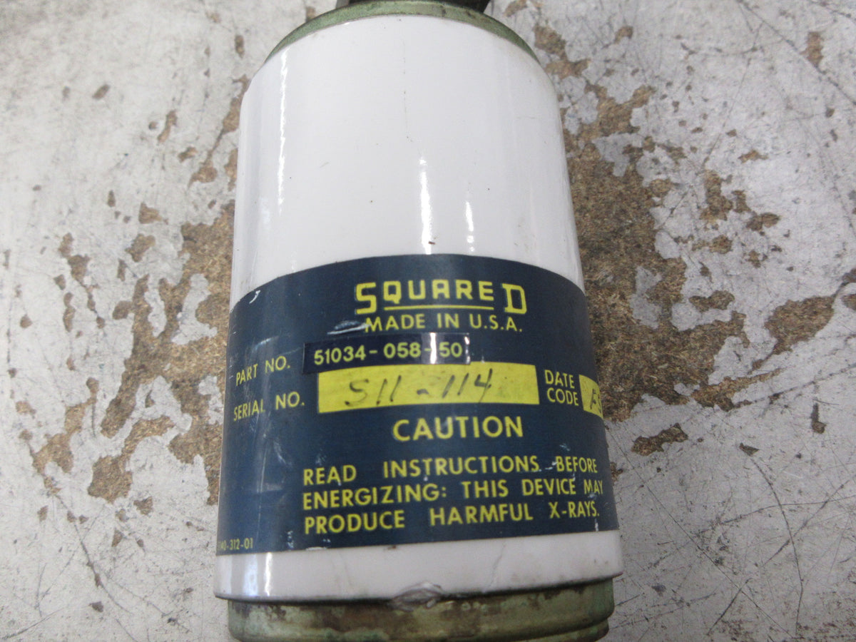 Square D Vacuum Bottle 51034-058-50 *Chipped Insulator* Used