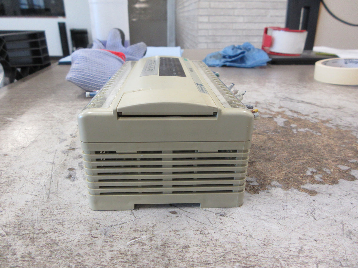 Schneider Automation Modicon TSX Nano I/O Module TSX 07 31 2422 PV: 03 Used
