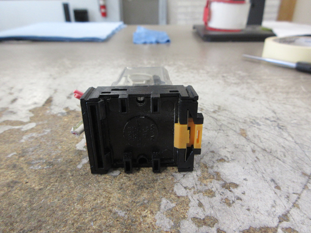 Sky Electronics Relay SKKP-2C 120V Coil w/ Base Used