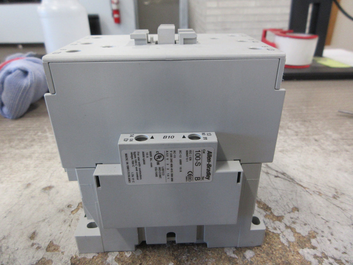 Allen-Bradley Contactor 100-C60D*00 Ser. B 24VDC Coil 90A 600V Used