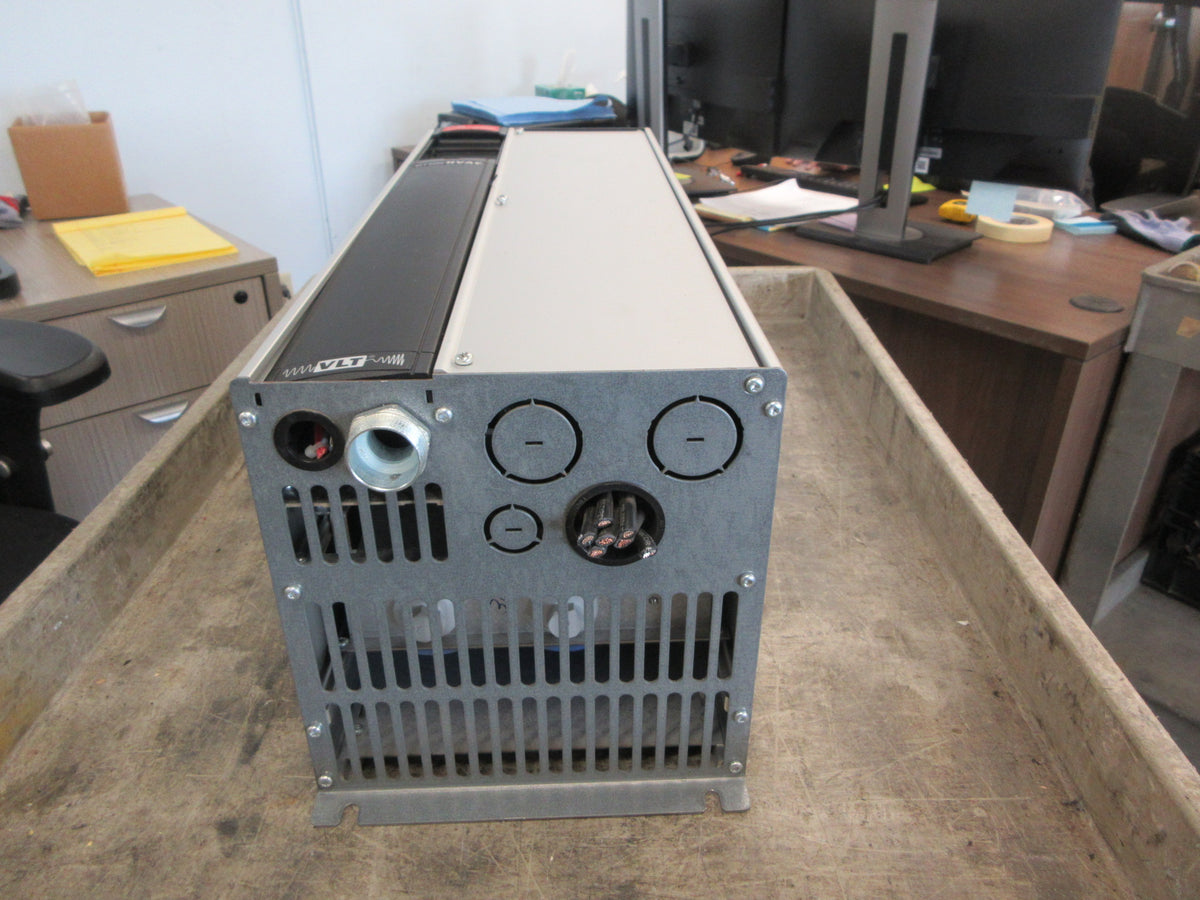 Danfoss VLT 6042 AC Drive 175Z7369 40HP 3Ph *No Keypad* Used