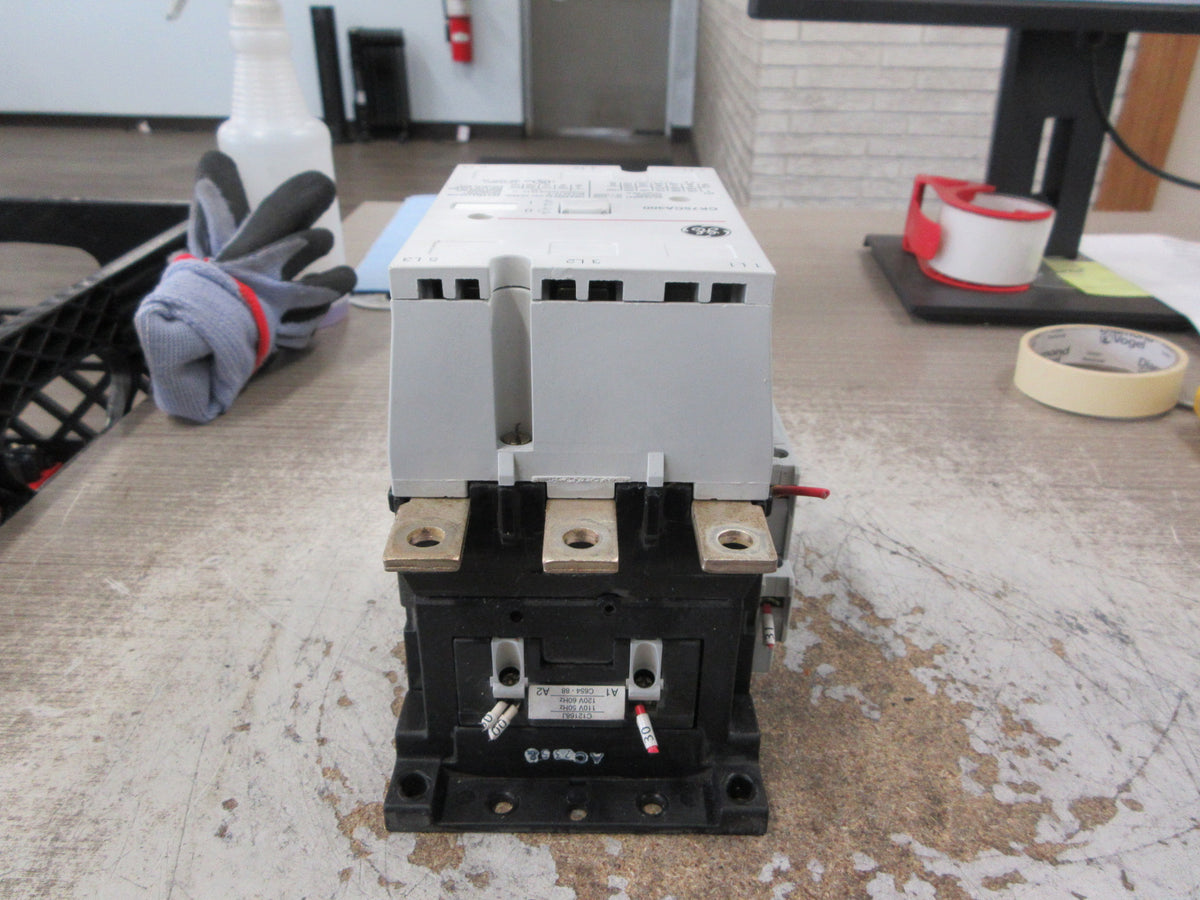 GE Contactor CK75CA300 120V Coil 156A 600V 50/60Hz (1) Aux Contact Used