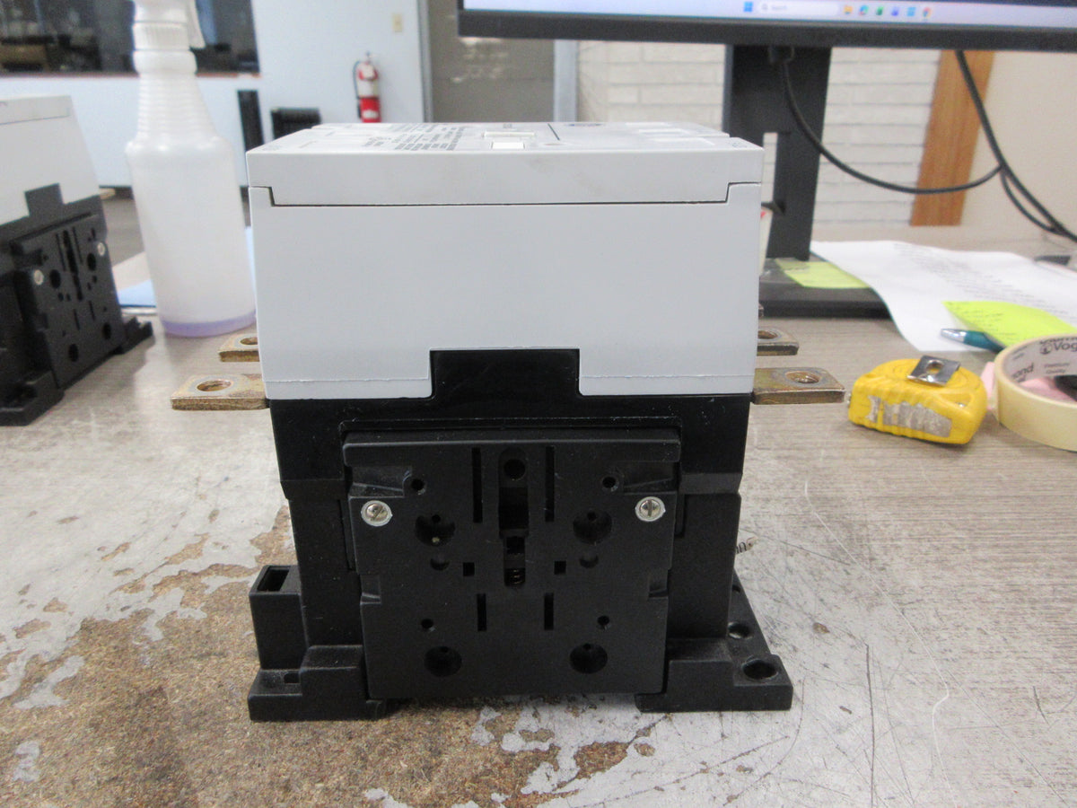 GE Contactor CK75CA300 120V Coil 156A 600V 50/60Hz (2) Aux Contact Used