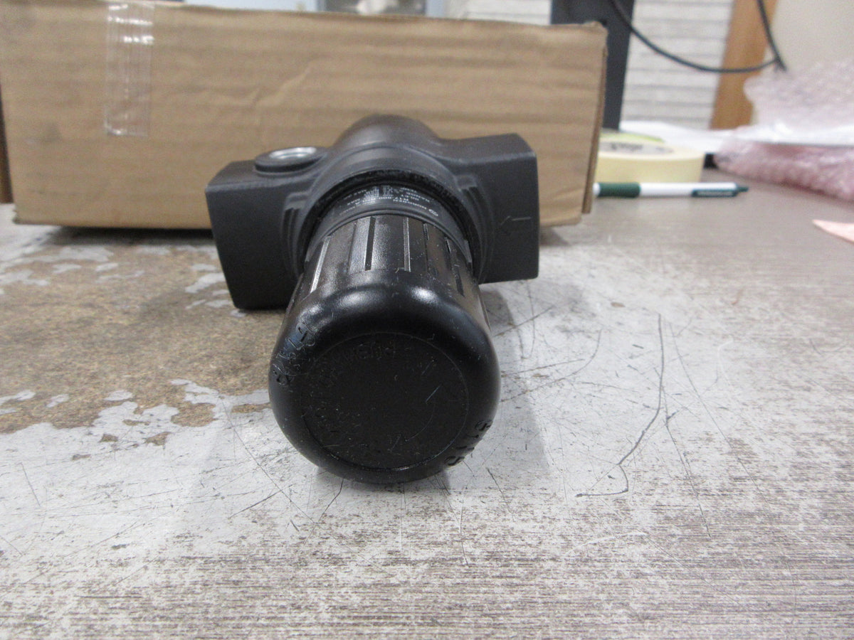 Norgren Regulator R17-800-RNLA New Surplus