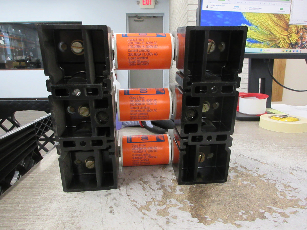 Allen-Bradley Fuseholder X-402238 / X-410744 200A 600V 3P (3) 400A Fuses Used
