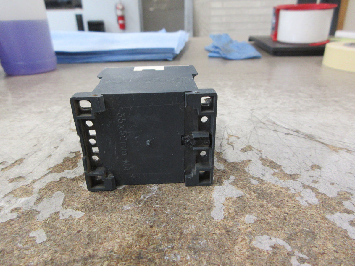 Schneider Electric Contactor CA2KN 40U7 230/240V Coil Used