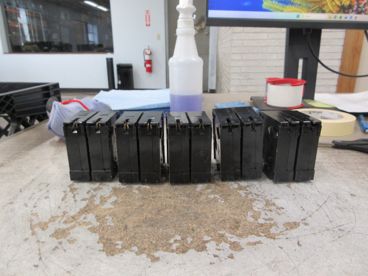 Gould ITE Type QP Clip-On Circuit Breaker Q220 20A 120/240V 2P *Lot of 5* Used