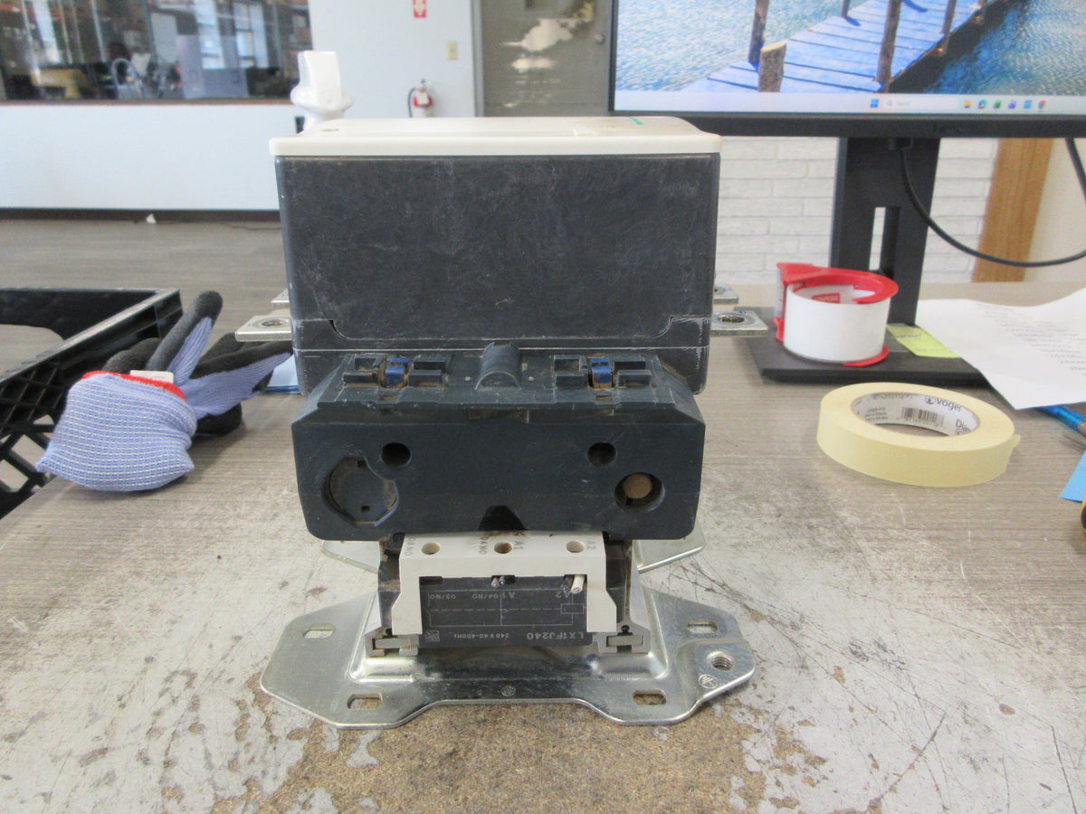 Schneider Electric Contactor LC1F400 240V Coil 420A 600V Used