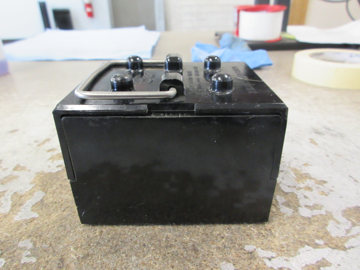 GE Fuse Pullout Switch CLF 30A 600V 2P (2) 6A Fuses Used