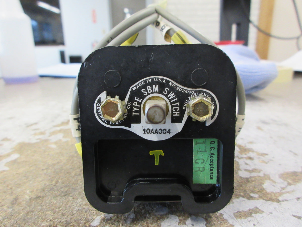 GE Type SBM Voltmeter Rotary Switch 10AA004 Used