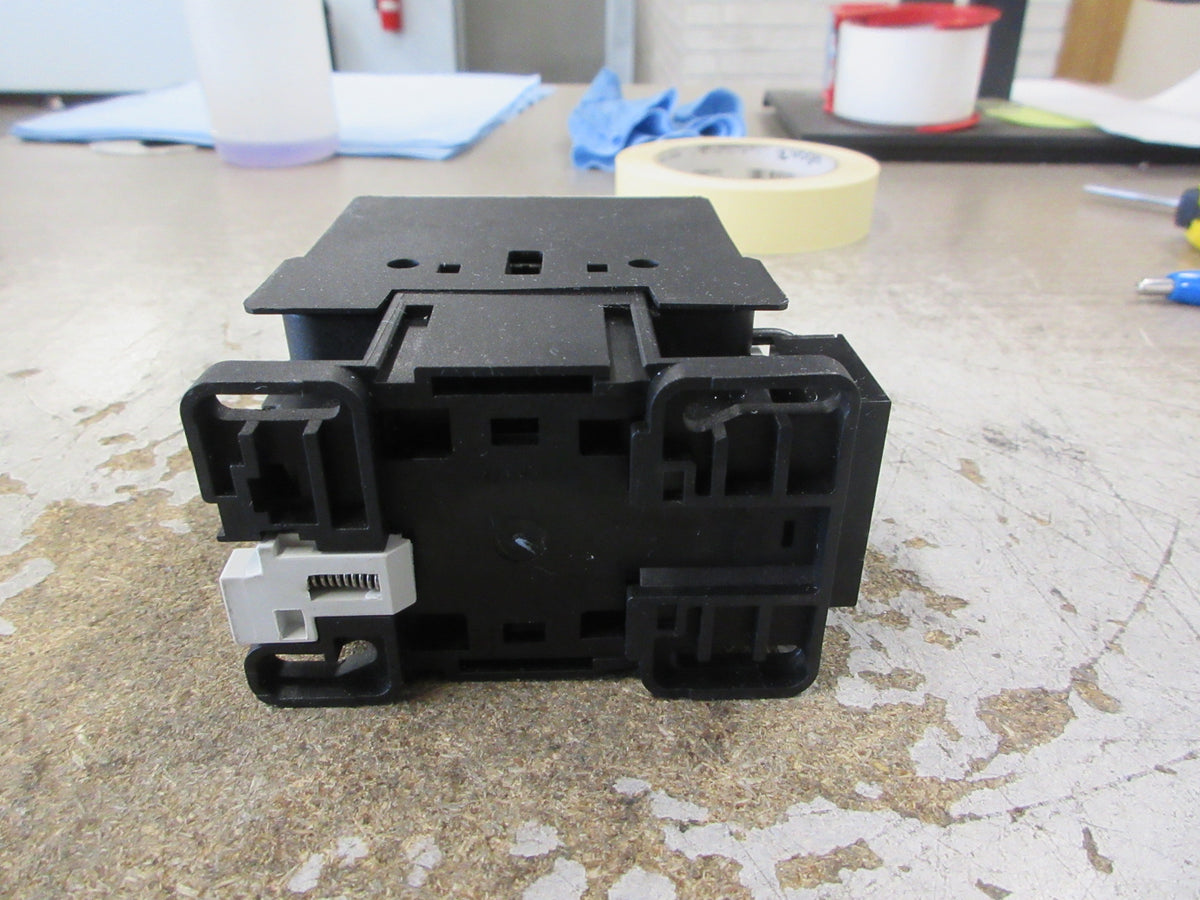 GE Contactor CL04A301M 120V Coil 54A 600V W/Surge Suppressor Used