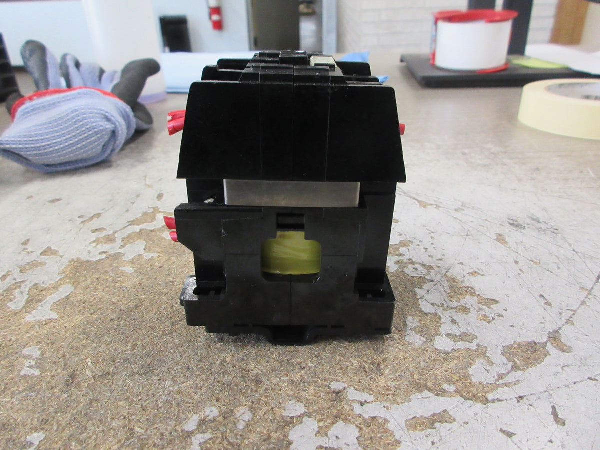 Cutler-Hammer Type CR Relay MD20CR31 480V Coil *Broken DIN-Rail Mount* Used