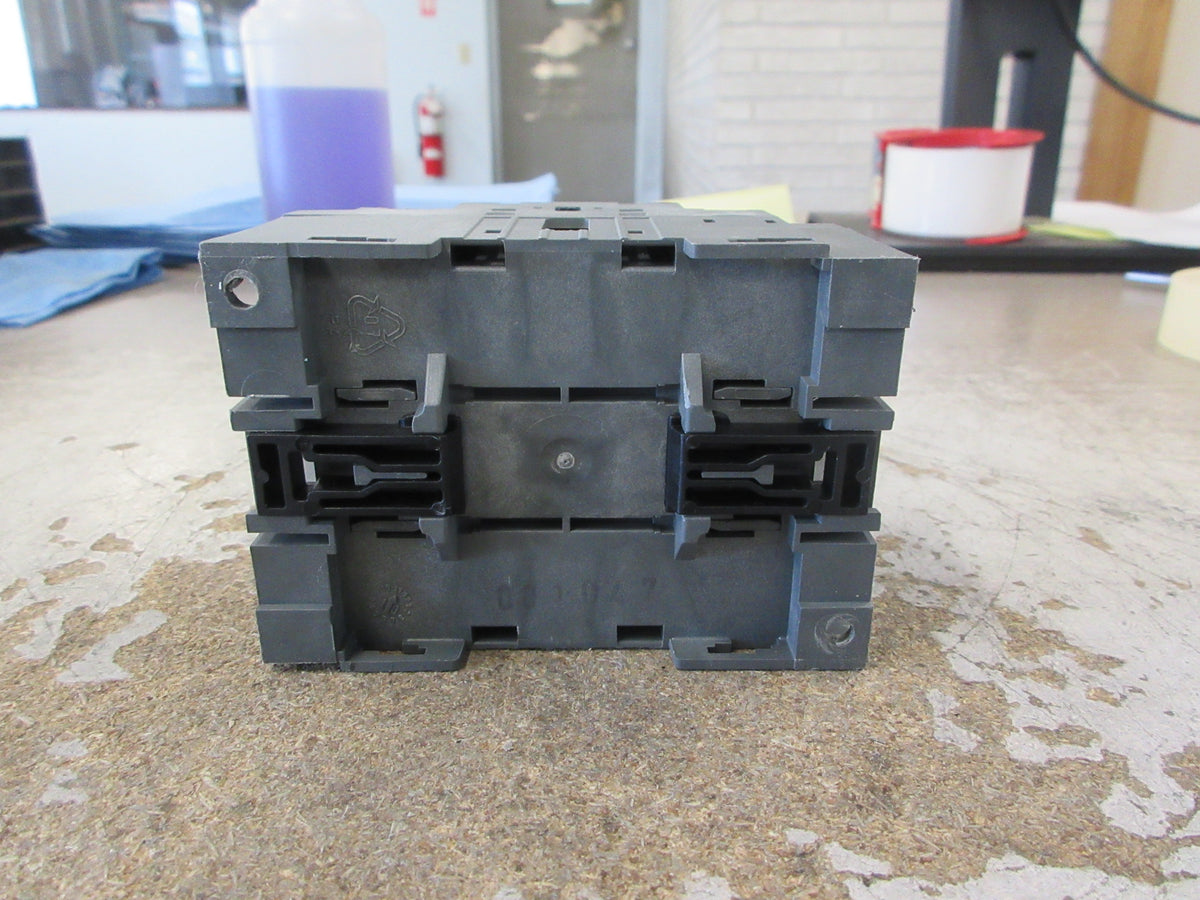 ABB Disconnect Switch OT100F3 100A 600V 3Ph Used