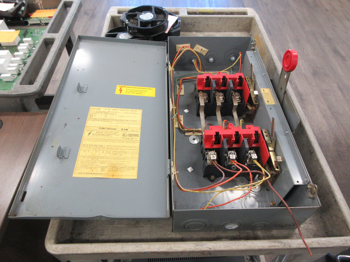 Cutler-Hammer Non-Fusible Double-Throw Safety Switch/Disconnect DT361UGK Used