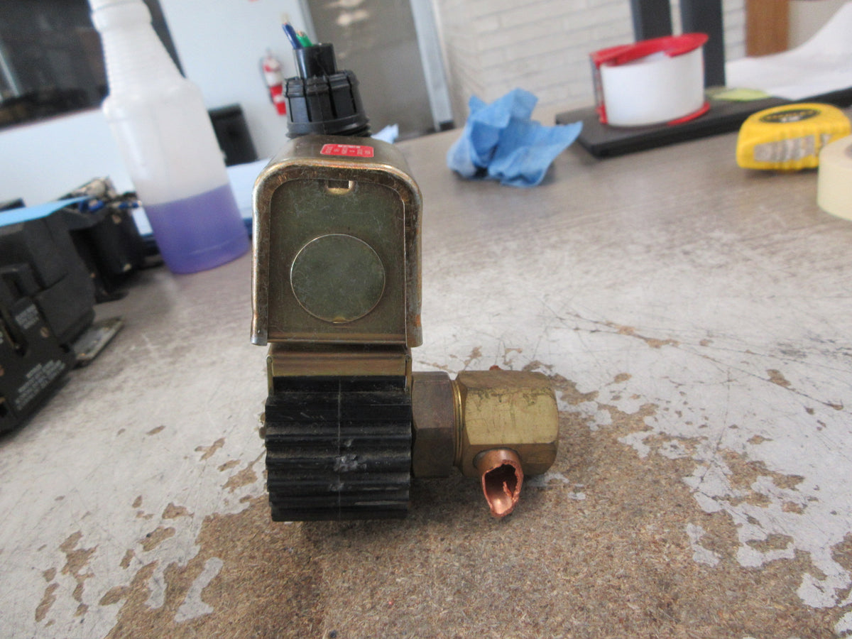 Sporlan Solenoid Valve E9S240 300 PSI MOPD 500 PSI MRP Used