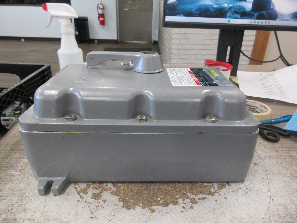 Square D Explosion-Proof Enclosed Switch H60XFA Ser. E01 60A 600V New Surplus